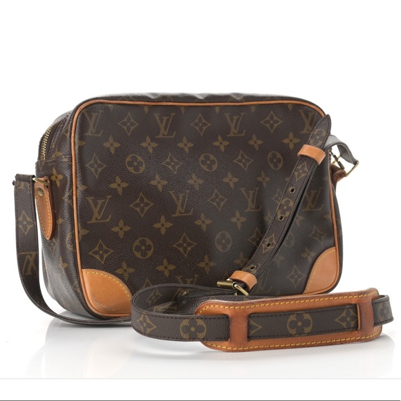 Louis Vuitton Monogram Crossbody Messenger - Picture 3 of 13